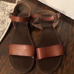 Women’s sandals